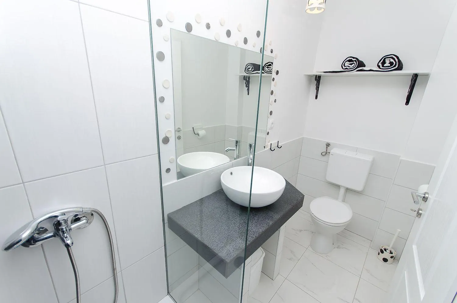 Modernes Apartment Nur 350 Meter Zum Strand Mit Privater Terrasse, Babybett, Elektrogrill Crikvenica Croatia