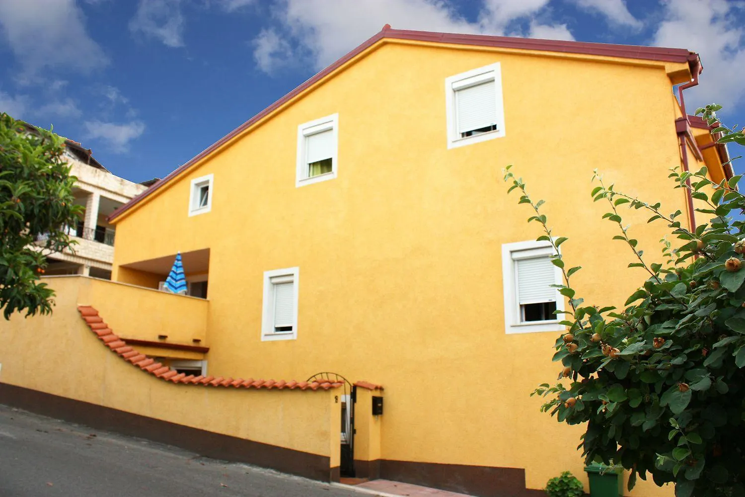 Modernes Apartment Nur 350 Meter Zum Strand Mit Privater Terrasse, Babybett, Elektrogrill Crikvenica